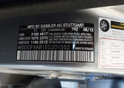 2014 Mercedes-Benz C 300 Sport 4Matic z USA, uszkodzony, nr VIN WDDGF8AB1EG201552